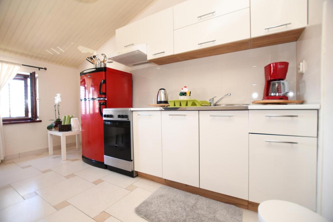 Apartments Deak Пореч Екстериор снимка