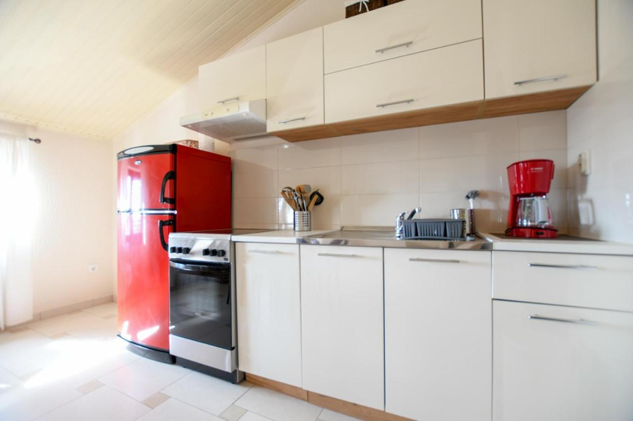 Apartments Deak Пореч Екстериор снимка