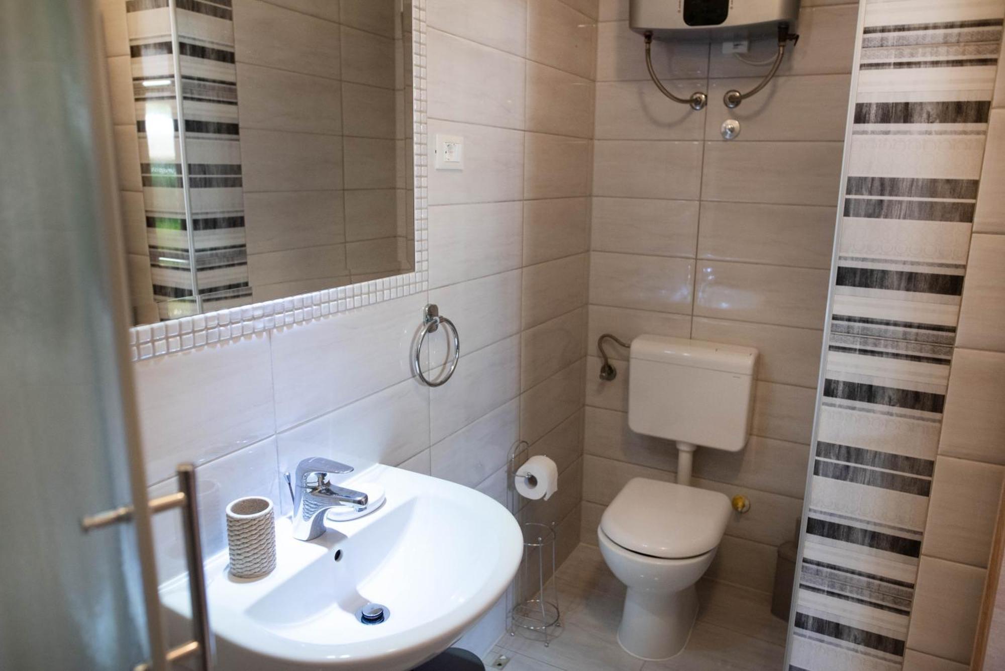 Apartments Deak Пореч Екстериор снимка