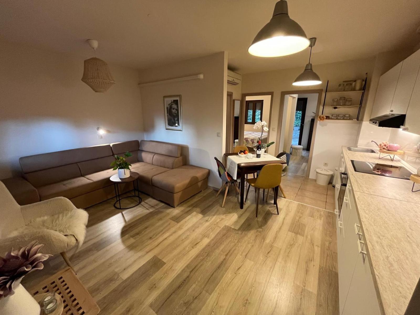 Apartments Deak Пореч Екстериор снимка